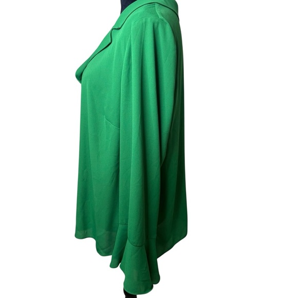 Eloquii | Vibrant Green Blouse with Flare Sleeves | Sz 14 - Picture 3 of 9